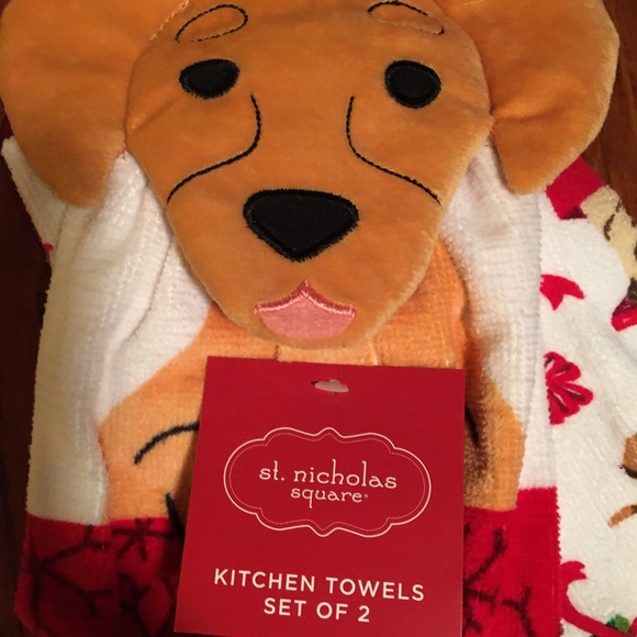 St. Nicholas Square Kitchen Towel Gift Set -NWT - Picture 1 of 5